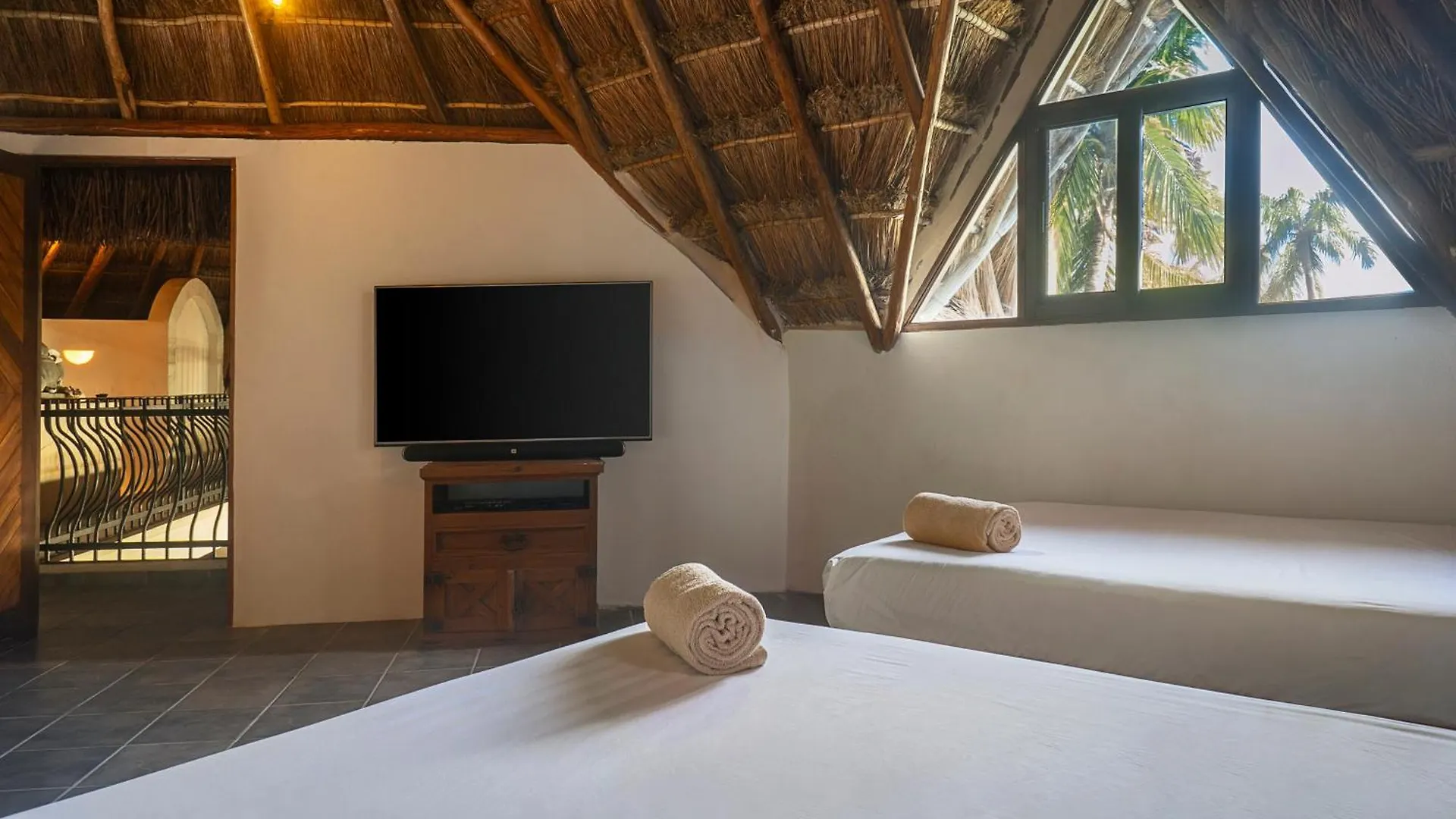 Hotel Mantaray Tulum